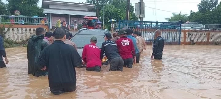 ทหารมาแล้ว! ทบ.สั่งระดมกำลังพลและยุทโธปกรณ์ ช่วยประชาชนน้ำท่วมภาคเหนือ