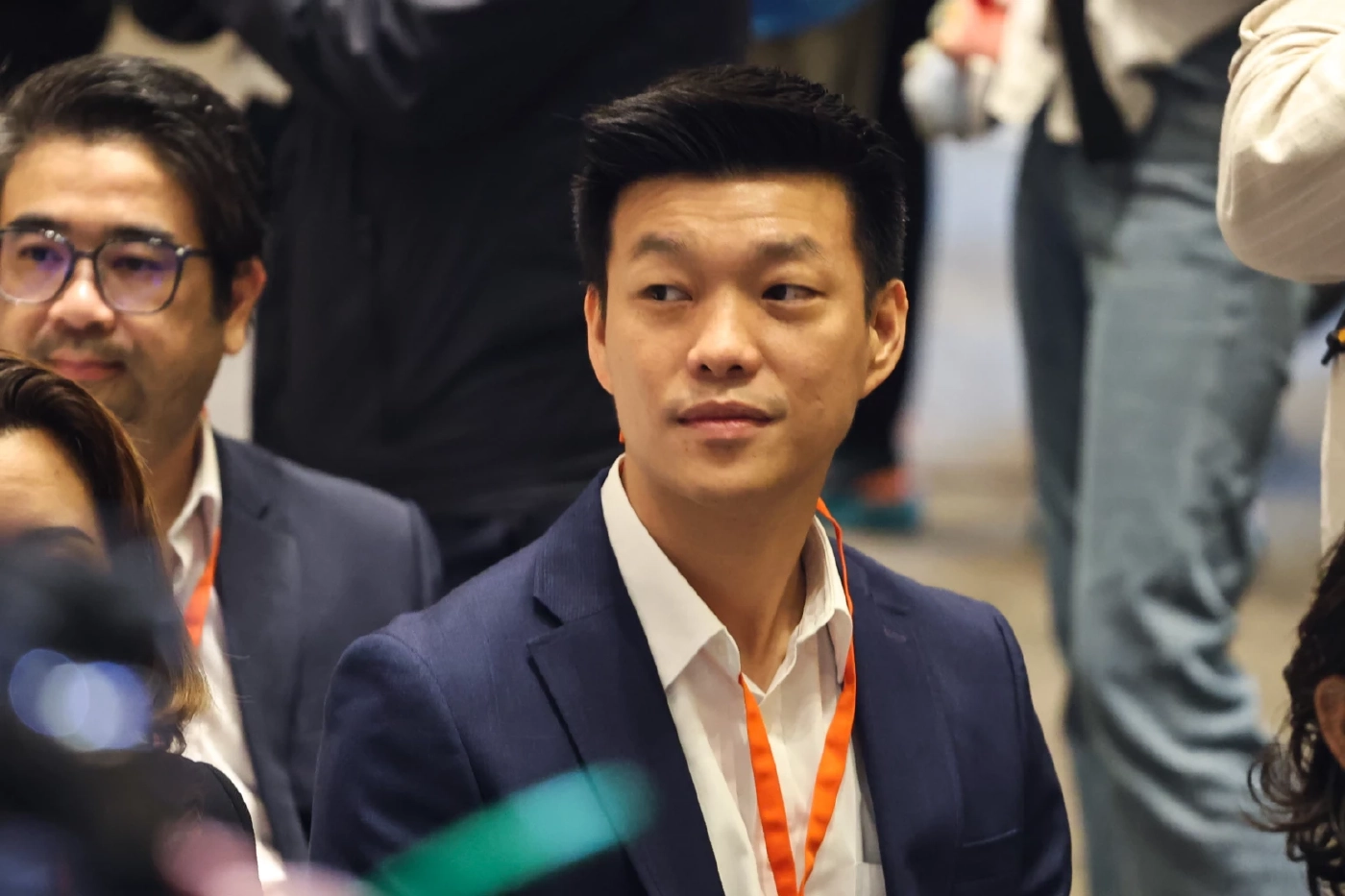 ณัฐพงษ์ เรืองปัญญาวุฒิ หัวหน้าพรรค