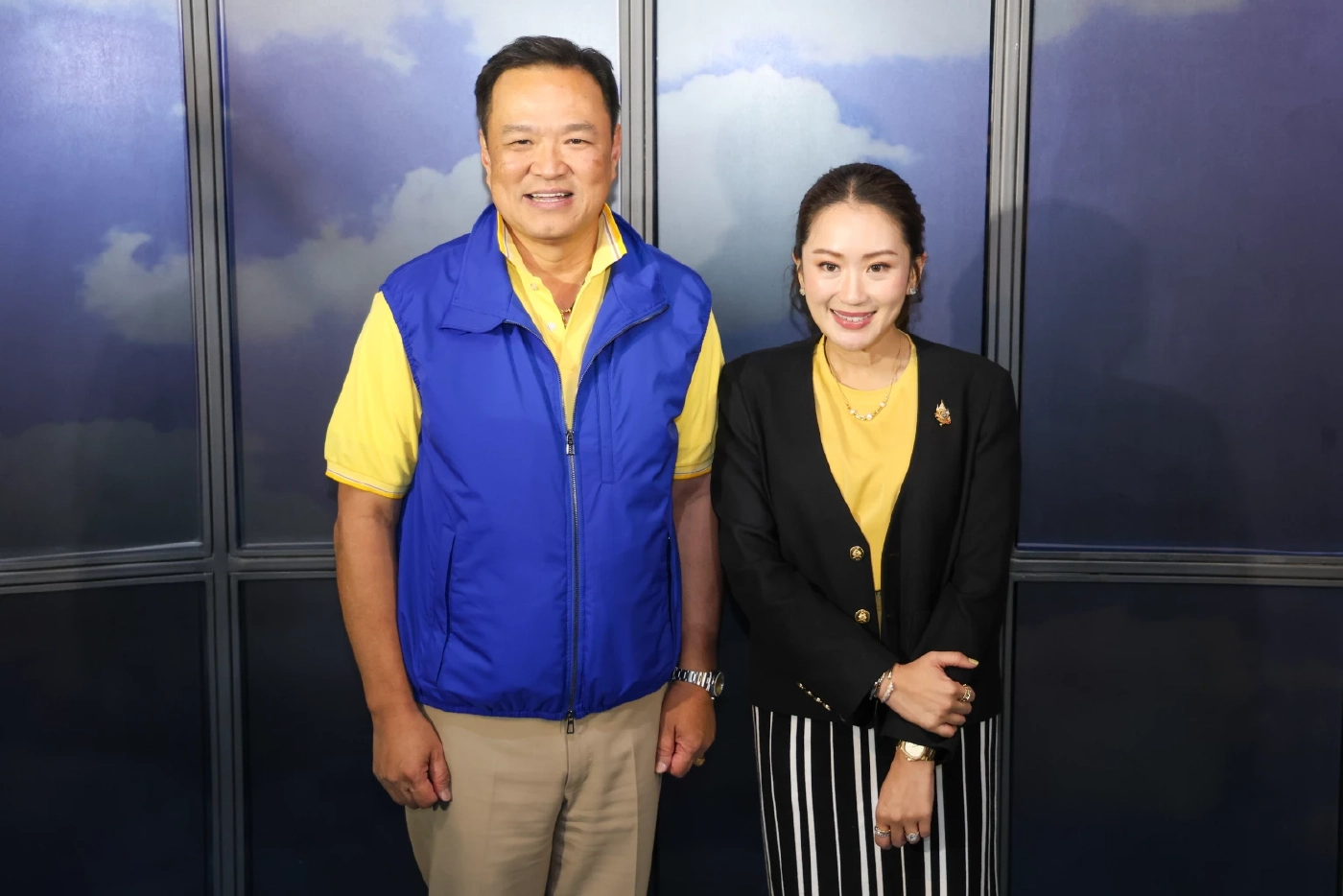 วงในเพื่อไทยผวา “เกมวางยาจริยธรรม”  ส่องอนาคต ถ้า “นายกฯอุ๊งอิ๊ง” ไป ใครจะมา?