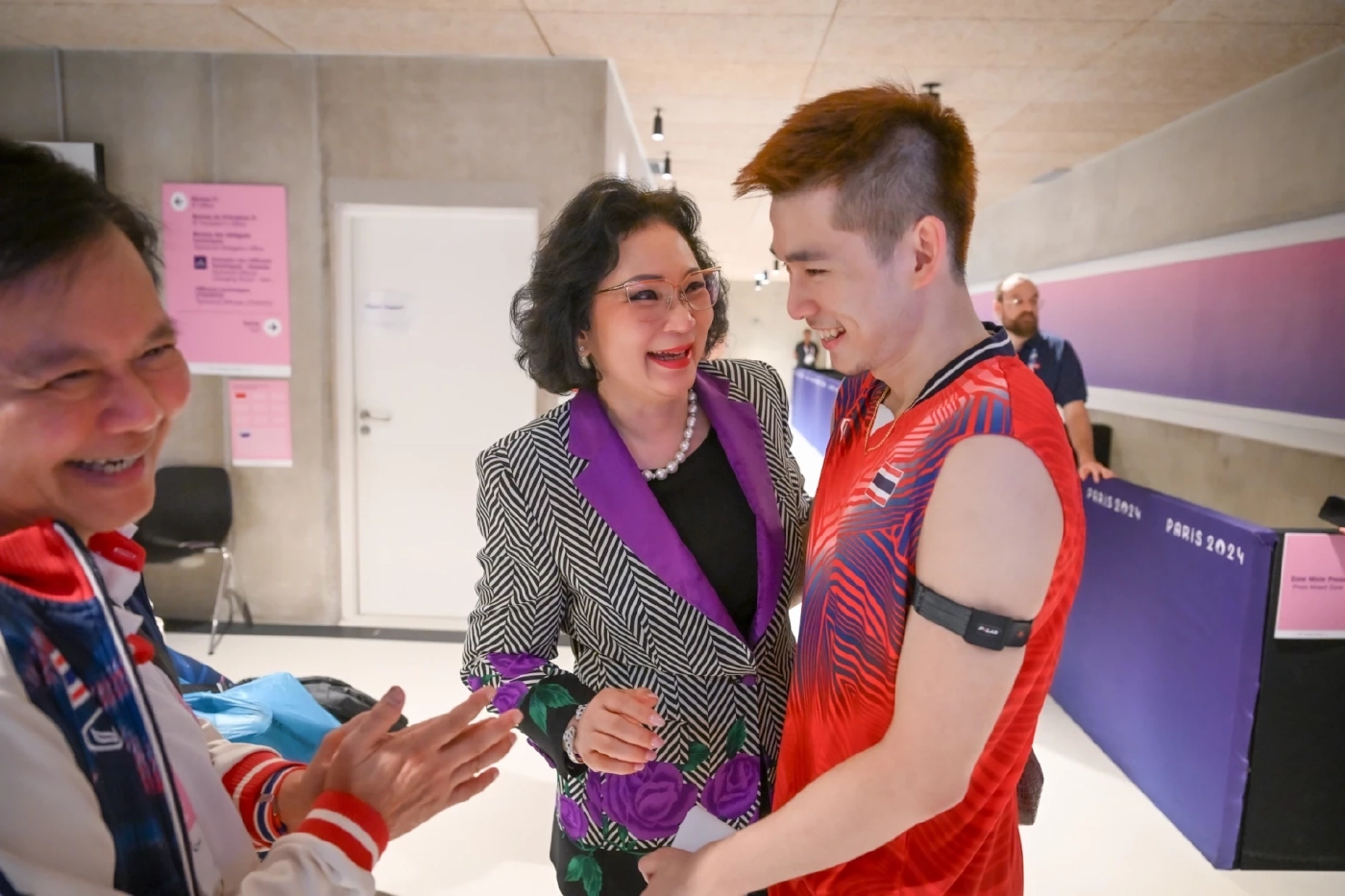 หยุดไม่อยู่! "วิว กุลวุฒิ" ชนะ "ลี ซีเจี๋ย" ทะลุชิงทองแบดมินตันโอลิมปิกเกมส์