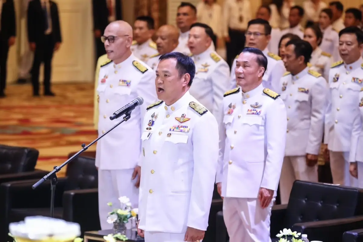 “มท.1” มอบเหรียญพระราชทานสร้างขวัญกำลังใจ กำนัน-ผู้ใหญ่บ้านยอดเยี่ยม