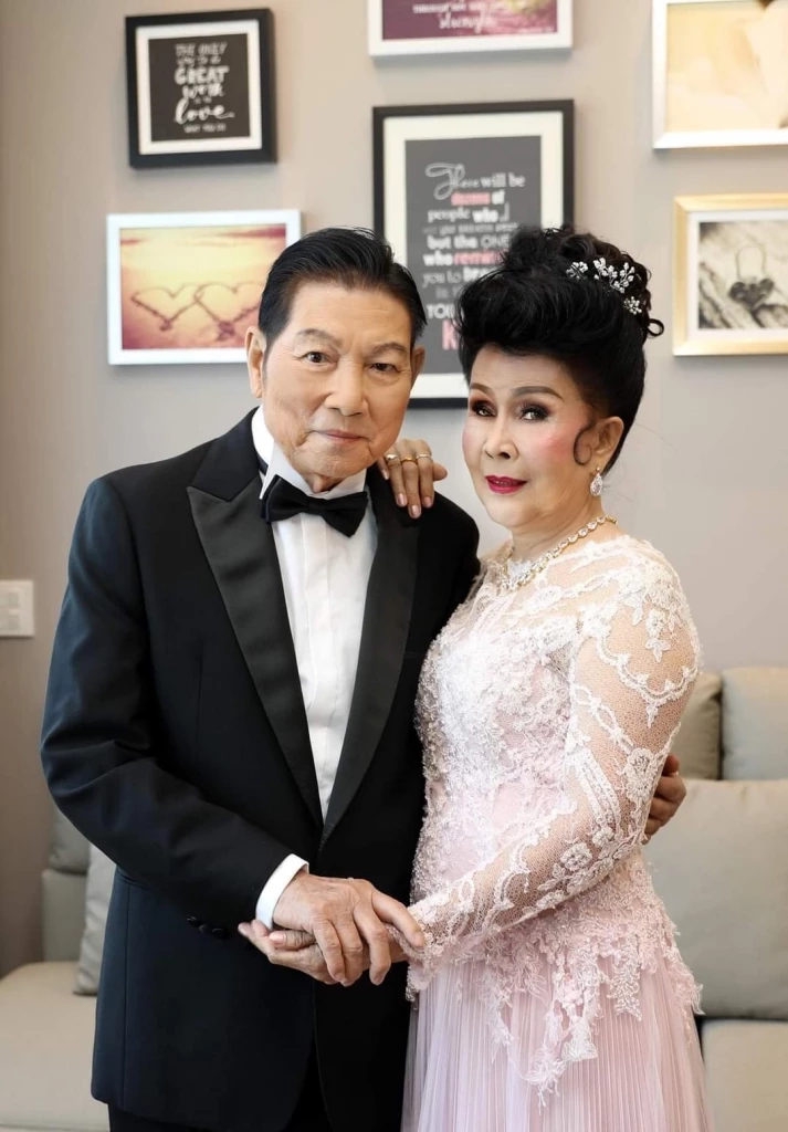 เปิดประวัติ "ชรินทร์ นันทนาคร" เจ้าของบทเพลงอมตะ "เรือนเเพ"