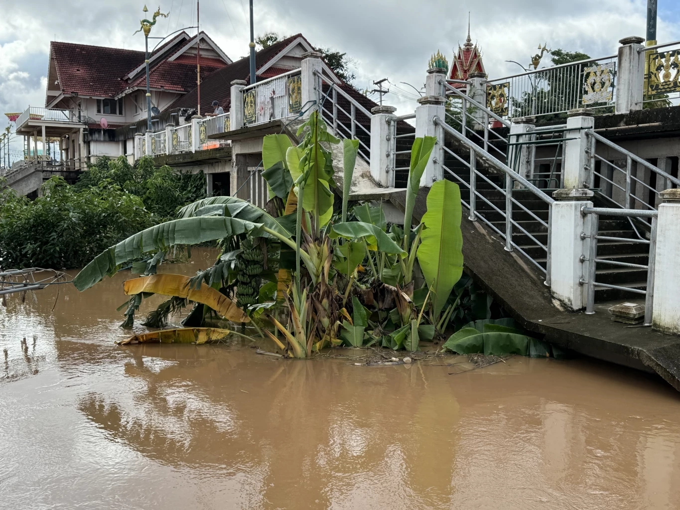 "หนองคาย" น้ำโขงขึ้นสูง เทศบาลเมืองฯ เตรียมพร้อมรับมือน้ำท่วมฉับพลัน