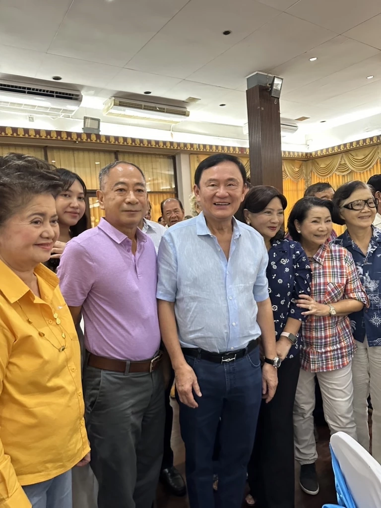 “ทักษิณ” ร่วมวงรียูเนียนเพื่อนเตรียมทหาร รุ่น 10 ฉลองวันเกิดย้อนหลัง