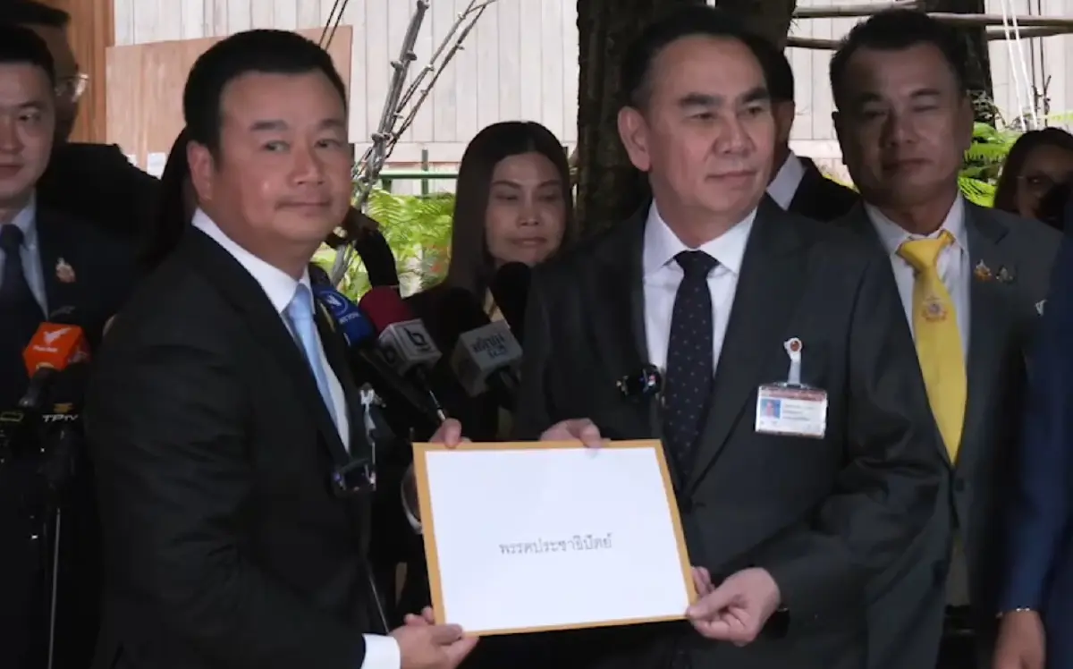 “สรวงศ์” เชิญ ปชป.ร่วมรัฐบาล ชี้ประเทศต้องเดินหน้าเมินความขัดแย้งในอดีต