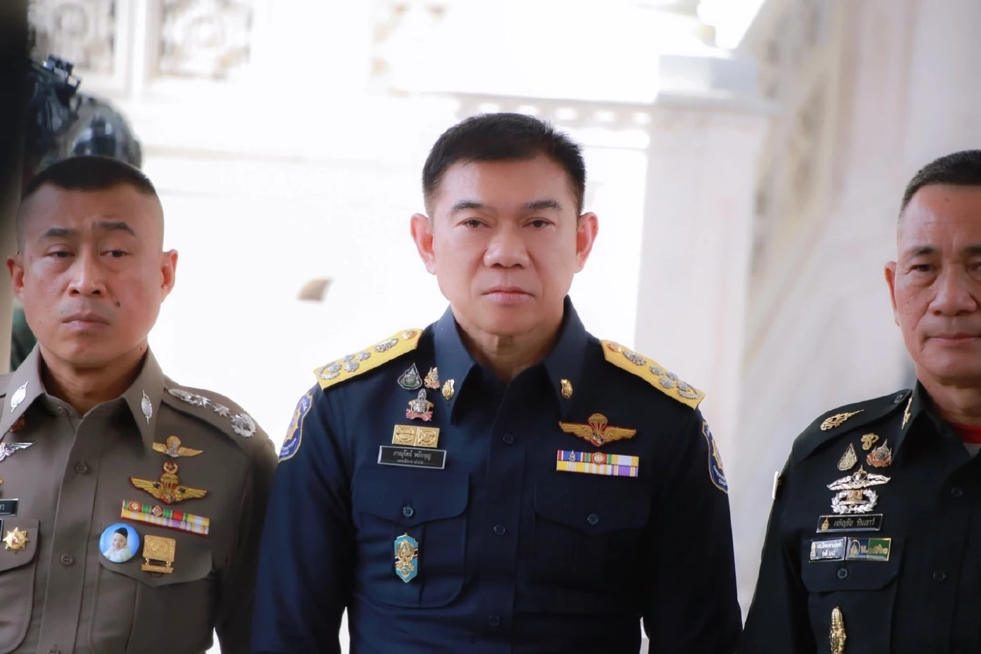 จับพระสึก 8 ราย มั่วสุมเสพยา เจ้าหน้าที่ระดมตรวจค้น "วัดดัง ย่านคลองสามวา"