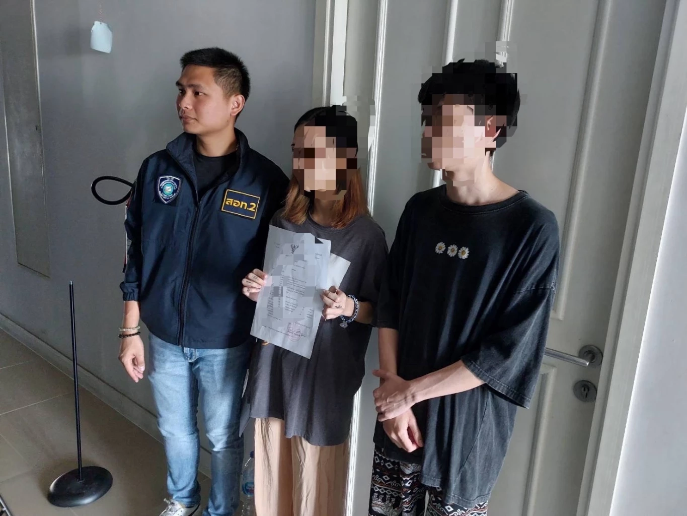 ตร.ไซเบอร์ รวบดาวทวิต ถ่ายคลิปหวิวขายออนไลน์ ได้ 2 แสนบาทต่อเดือน