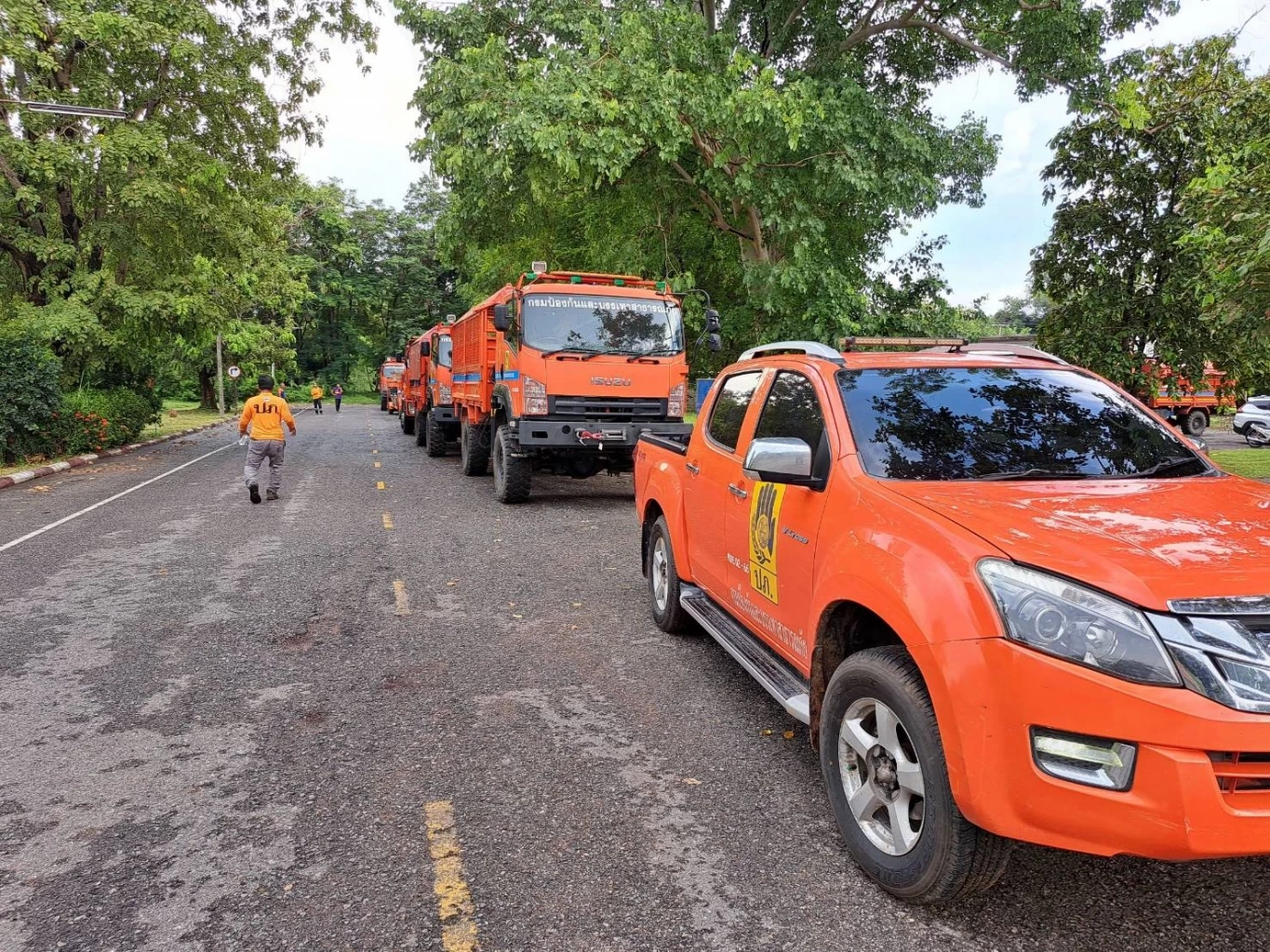 ปภ.ขอนแก่น-โคราช ส่ง จนท.และรถ ช่วย "แพร่-น่าน" หลังน้ำท่วมหนัก (มีคลิป)