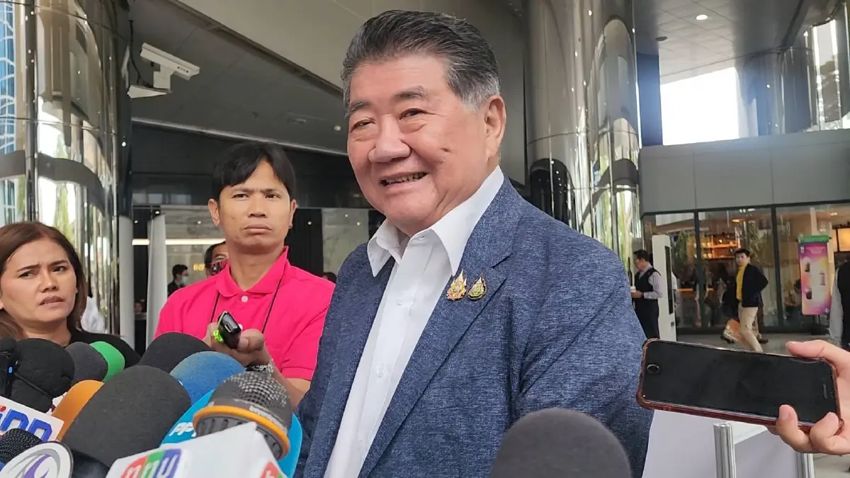 ภูมิธรรม เวชยชัย  รองนายกรัฐมนตรี และรมว.พาณิชย์ 
