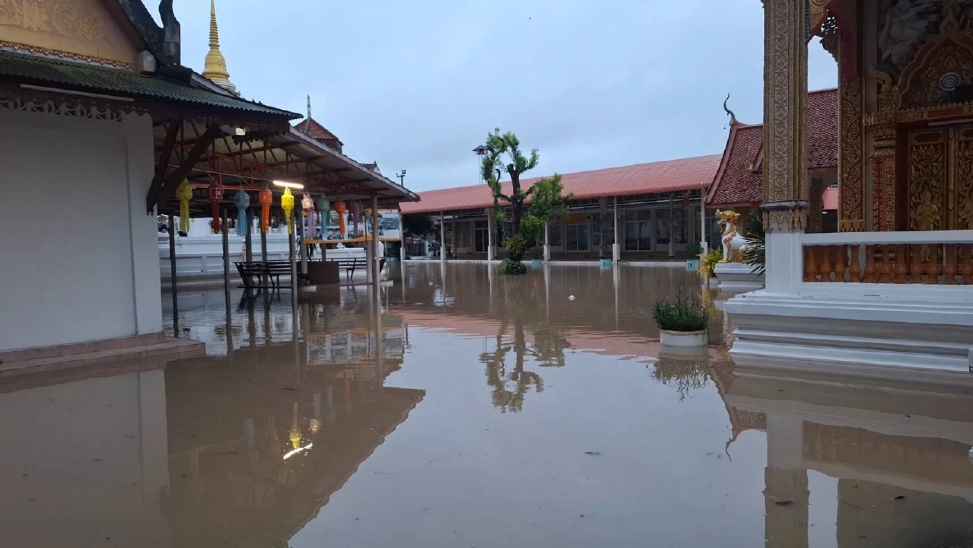 ชาวบ้าน ต.แม่ใส จ.พะเยา อ่วมน้ำท่วมสูง หลังฝนตกหนักติดต่อหลายวัน