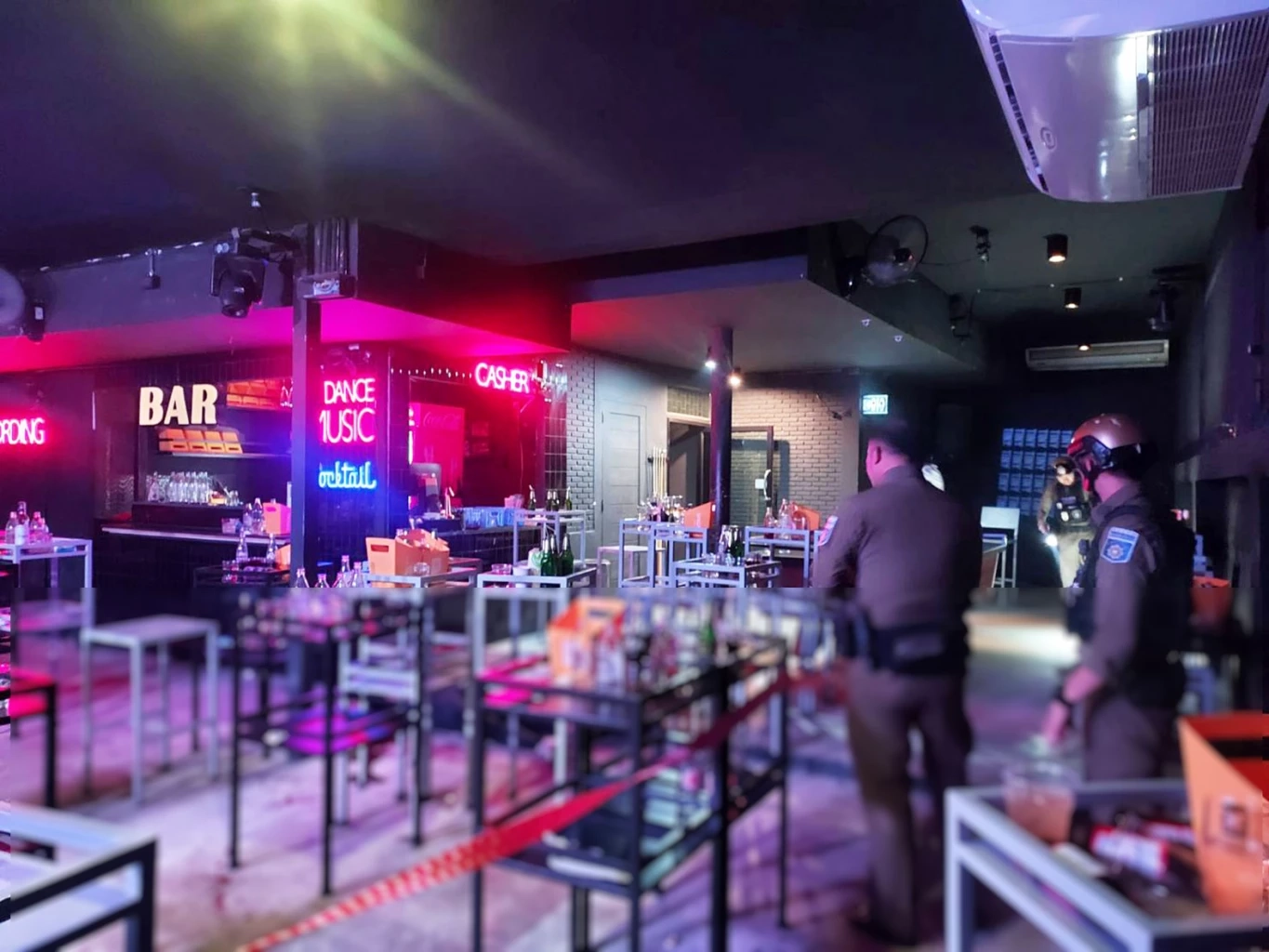 กต.ตร.หัวหิน รัวกระสุนใส่ จ.ส.อ.ค่ายธนะรัชต์ เสียชีวิตคาผับเมืองหัวหิน