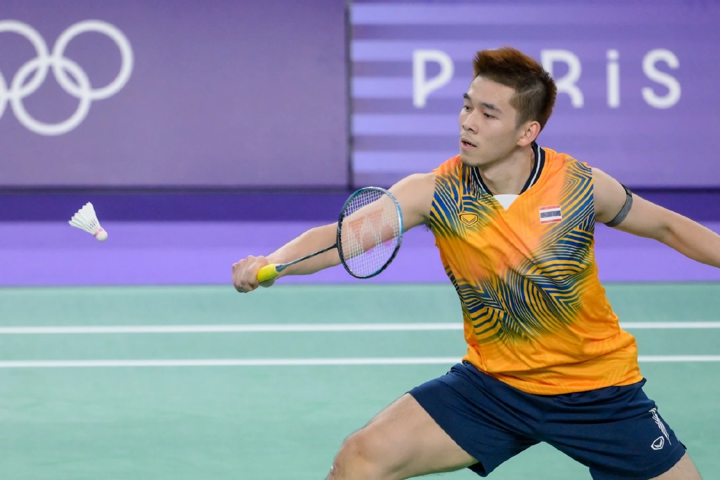 "วิว กุลวุฒิ" พ่าย "อเซลเซ่น" คว้าเหรียญเงินประวัติศาสตร์วงการแบดมินตันไทย