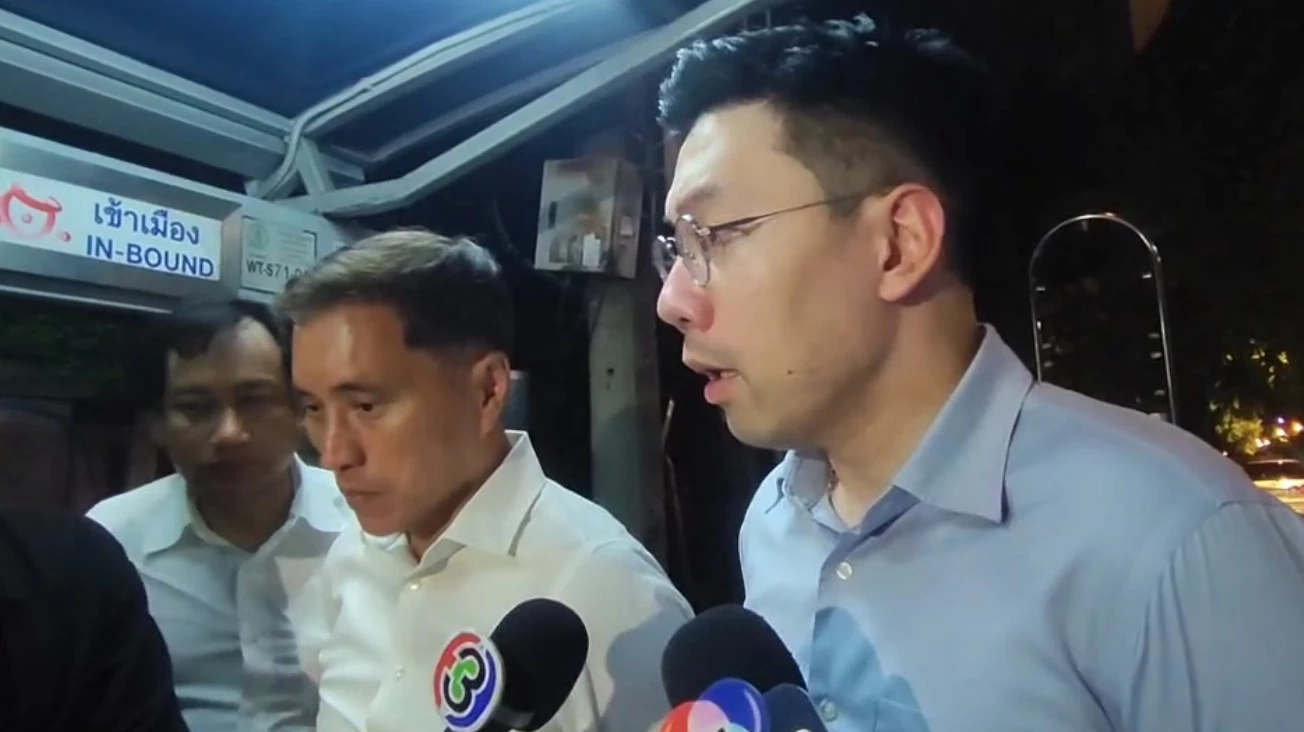 รองผู้ว่าฯ กทม.ลงตรวจป้ายรถเมล์ไฟฟ้ารั่วดูดเด็ก 11 ขวบ บาดเจ็บ (มีคลิป)