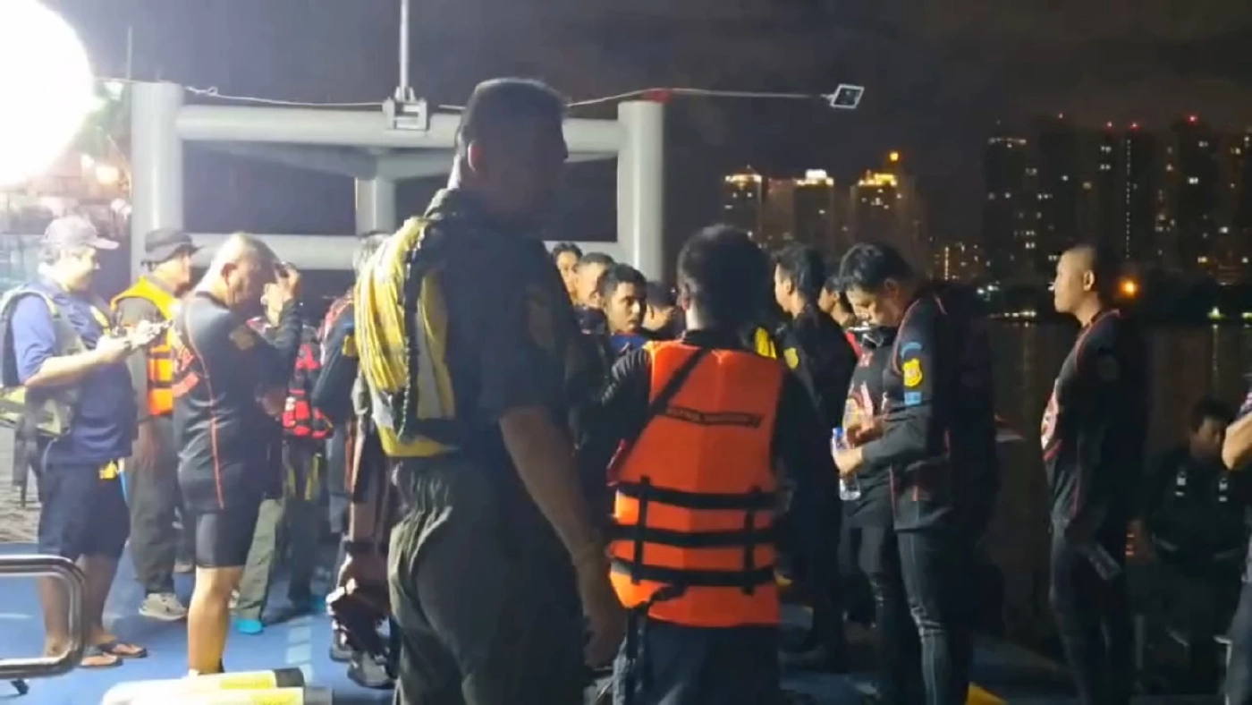 พระเอกซีรีส์ชื่อดัง ซิ่งเจ็ทสกีชนเรือหางยาว เจ็บ 2 ดับ 2 กลางเจ้าพระยา