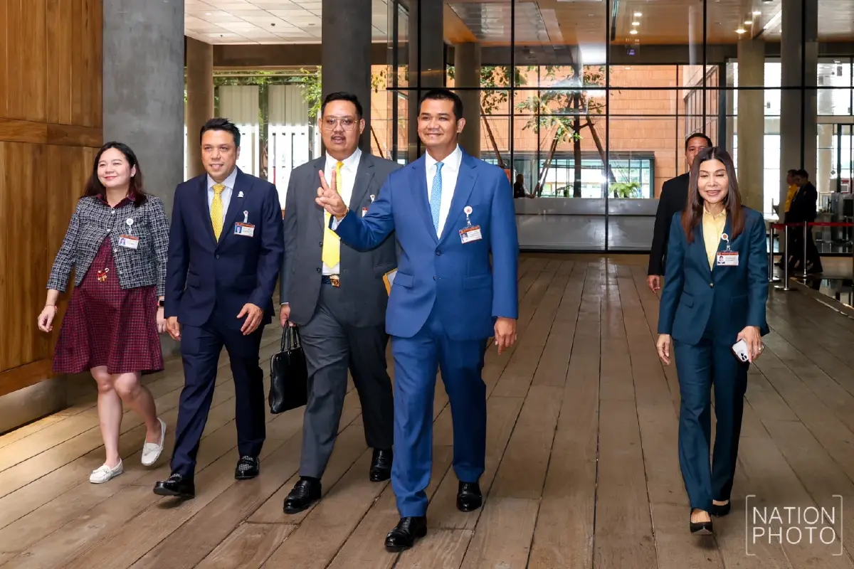 “สรวงศ์” เชิญ ปชป.ร่วมรัฐบาล ชี้ประเทศต้องเดินหน้าเมินความขัดแย้งในอดีต