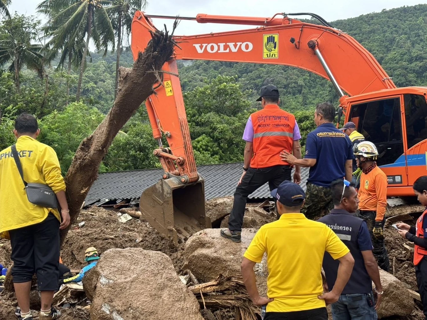 ประกาศยุติการค้นหาผู้สูญหาย เหตุดินโคลนถล่มภูเก็ต สูญเสีย 13 ชีวิต