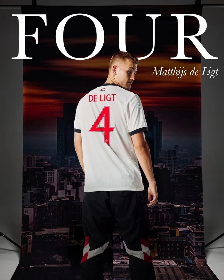 แมนยู เปิดตัว "เดอ ลิกต์-มาซราวี" ร่วมทัพเป็นทางการ