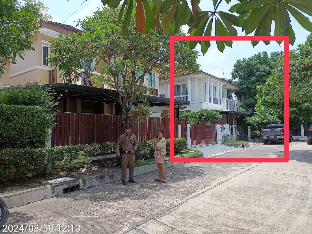 ระทึกกลางกรุง! พ่อคลั่งจับลูก 10 ขวบ หลังน้อยใจเมียหายไป 2 วันไม่กลับบ้าน