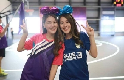 แฝดสาว \"อดีตผู้ประกาศช่อง 5\" ขอความช่วยเหลือ ติดน้ำท่วมเชียงราย 5 ชีวิต