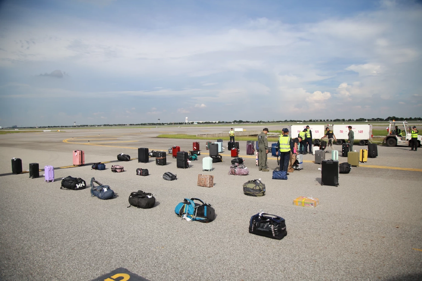 ระทึก! สาวโปแลนด์ขู่บึ้มบนเครื่องบิน เที่ยวบินจากดานังถึงสุวรรณภูมิ