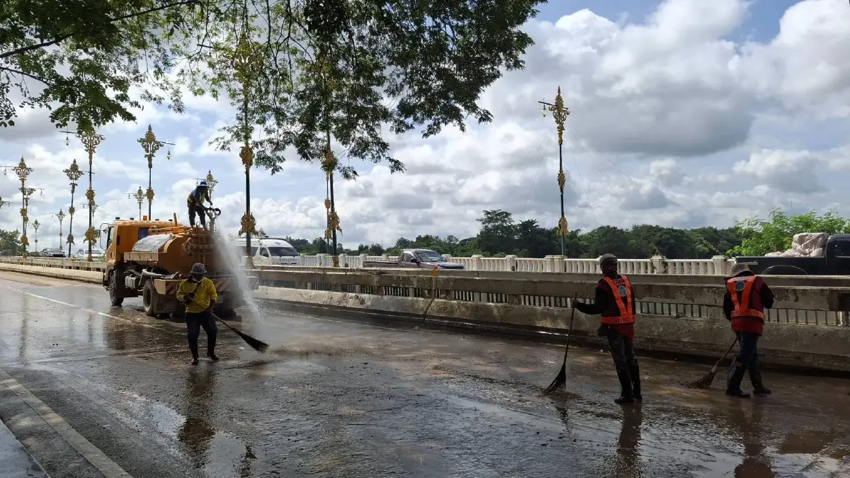 “สุริยะ” สั่งเร่งซ่อมแซม - ฟื้นฟูหลังน้ำลด