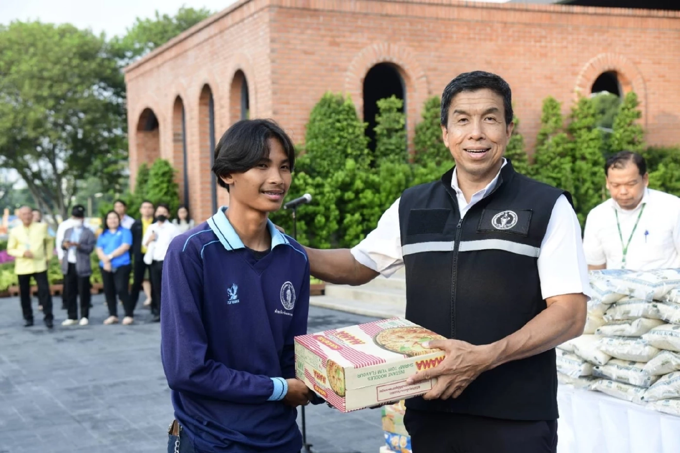 กทม. ส่งรถดูดโคลนเพิ่ม เร่งช่วยผู้ประสบภัยเชียงราย