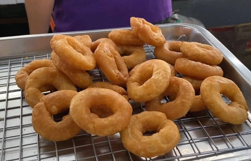 "ขนมวง" ขนมโบราณหากินยาก "รสชาติที่หายไป" ปี 2567 ของเชียงใหม่