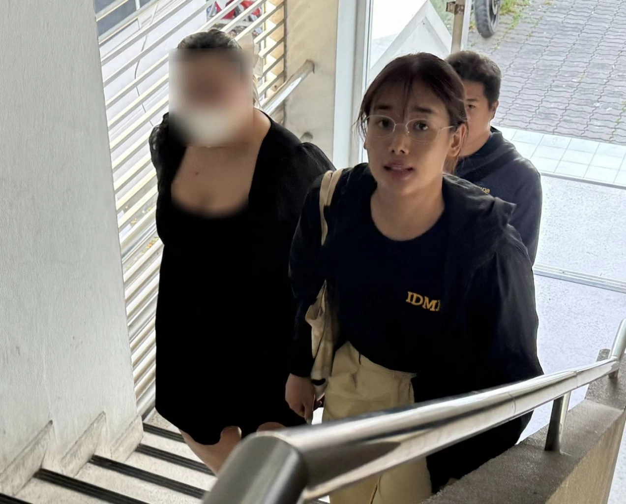 รวบ “ดาริกา แม่ค้าออนไลน์” ลวงเหยื่อซื้อสินค้าส่งของไม่ครบ สูญ 1.2 ล้านบาท