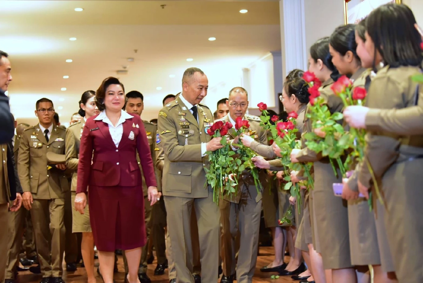 “บิ๊กต่อ“ เผยหลังเกษียณขอพักผ่อน ส่งไม้ต่อบิ๊กต่าย ขอตำรวจตั้งใจทำงาน