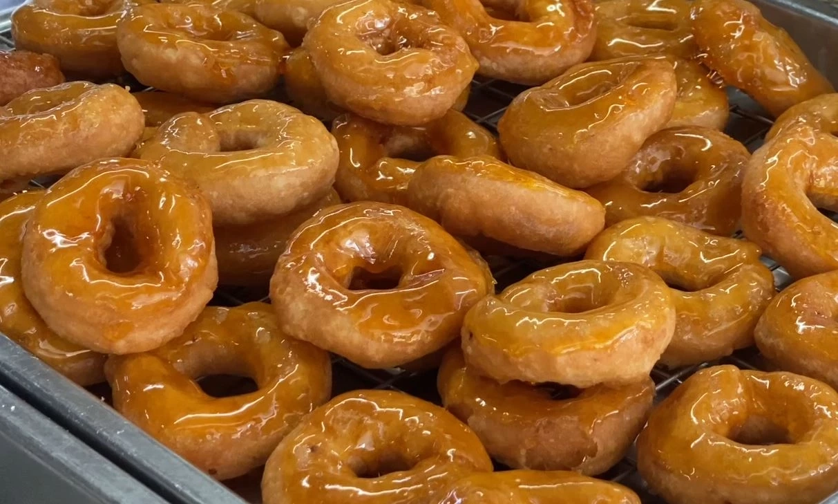 "ขนมวง" ขนมโบราณหากินยาก "รสชาติที่หายไป" ปี 2567 ของเชียงใหม่