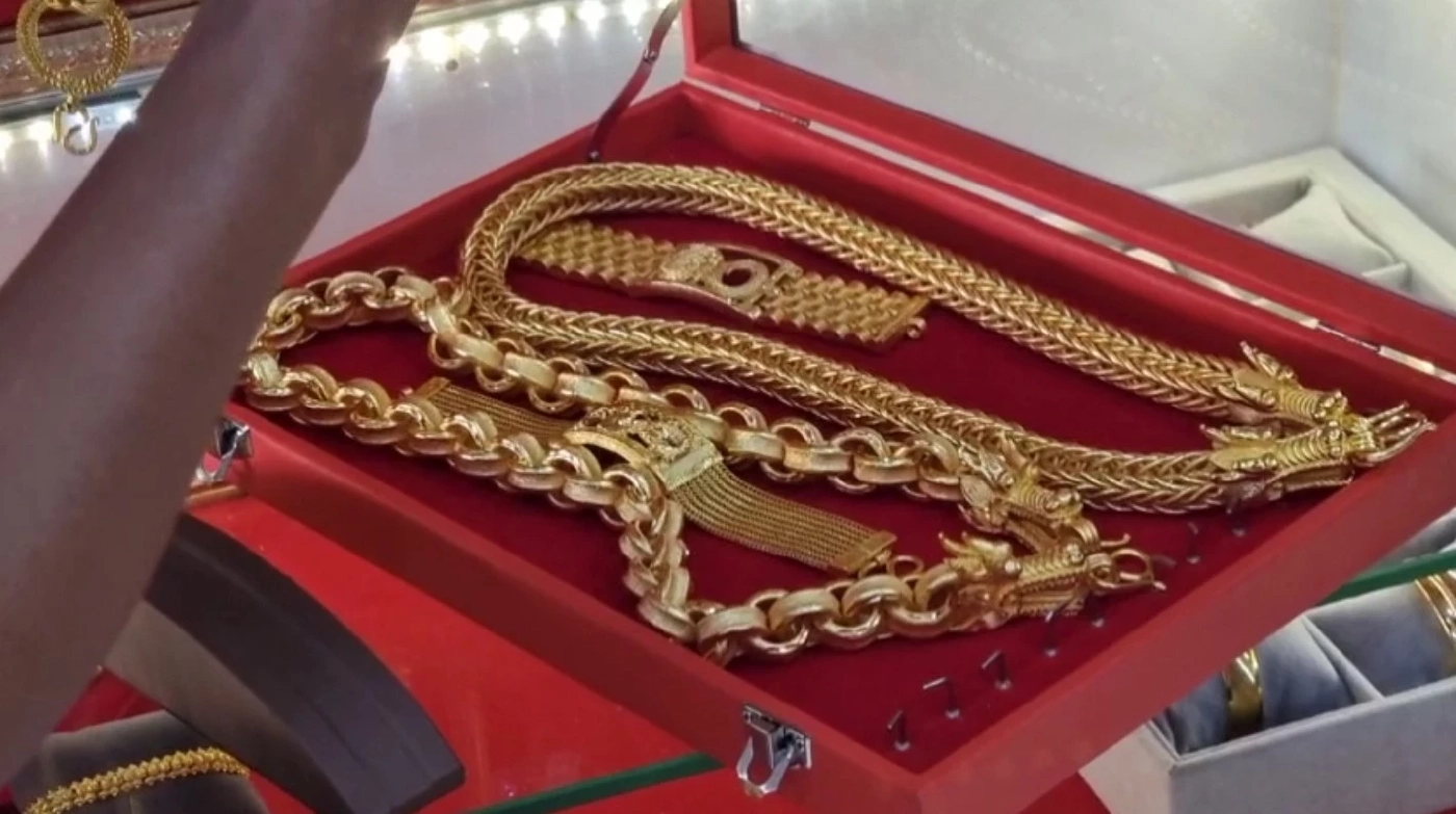 ยอดขายปัง! "ร้านทองปลอม" เผยเคล็บลับ "จริงใจลูกค้า ปลอมก็บอกว่าปลอม"