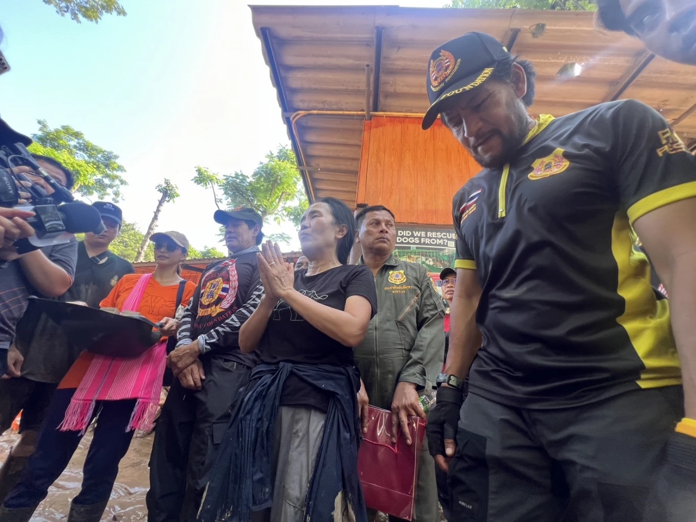 “ท็อป-ไทด์” มอบเงินบริจาค 3 ล้านบาท ให้มูลนิธิอนุรักษ์ช้างฯ(มีคลิป)