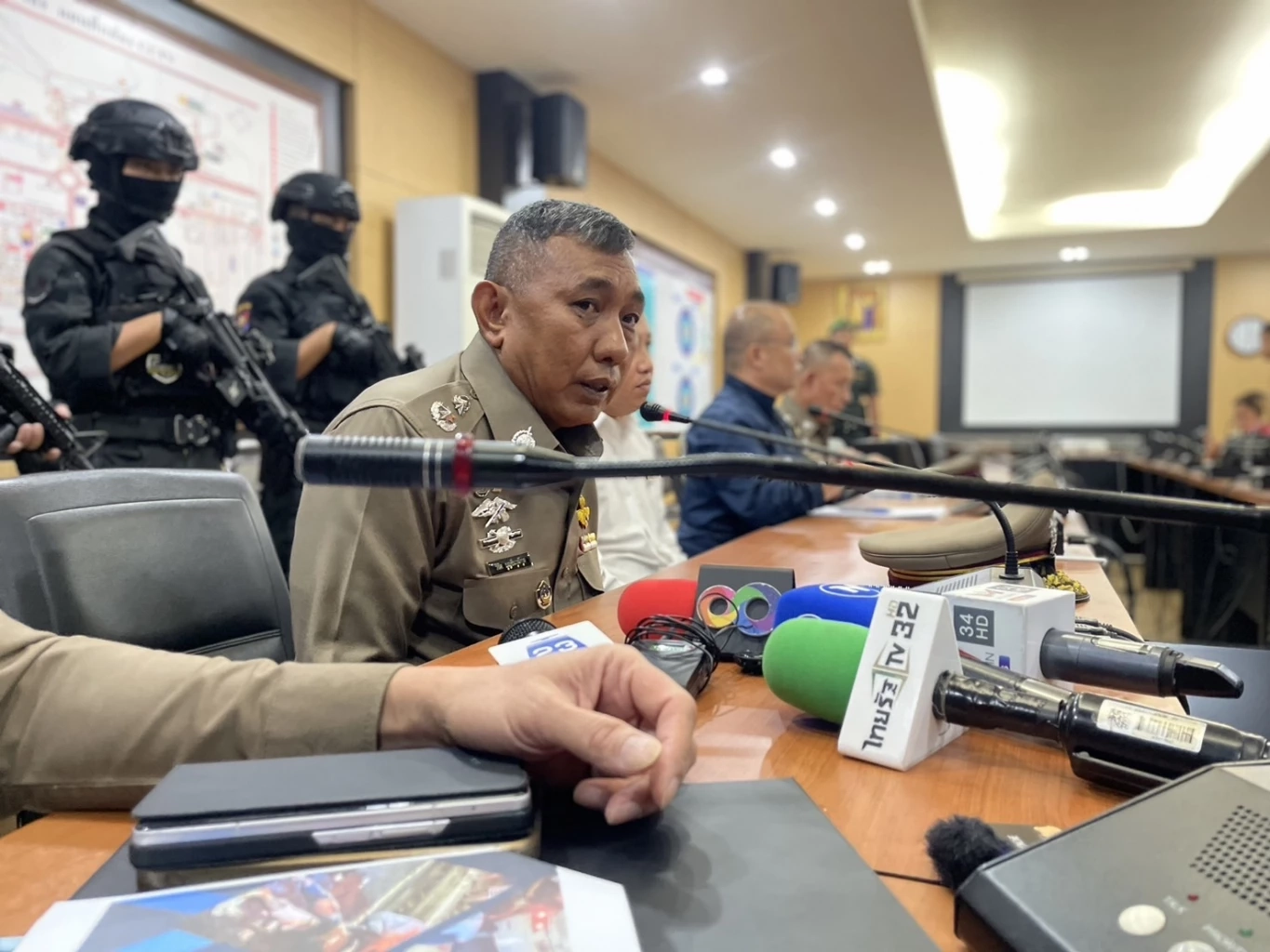 เตรียมออกหมายจับ มือยิงถล่มย่านบางเสาธง จนดับ 1 เจ็บ 5 พบปมจากเรื่องยาเสพติด