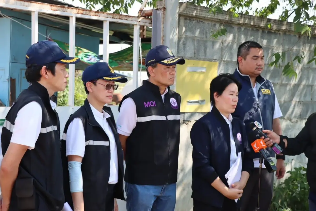 ตำรวจร่วมกรมโรงงานฯ ตรวจโรงงานทุนจีนยึด ๐สารอันตราย 41.5 ตัน"