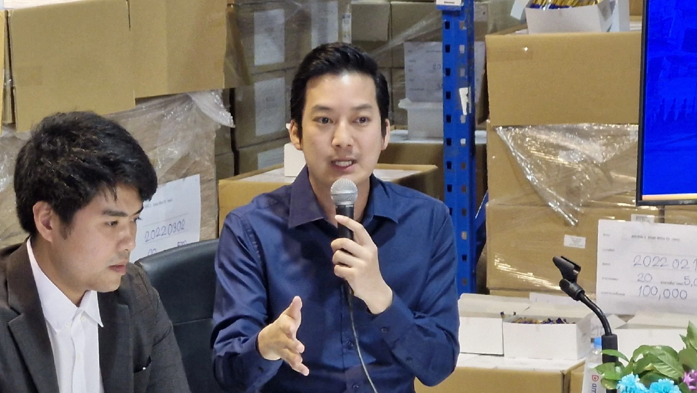 “เชน ธนา” เปิดโกดังโชว์สินค้ายังอยู่ครบ พร้อมเผยสาเหตุที่ยังไม่จ่ายหนี้