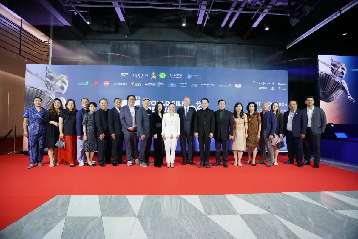 เทศกาลภาพยนตร์โลกฯ เปิดฉากสุดยิ่งใหญ่ คนดังร่วมงานคับคั่ง
