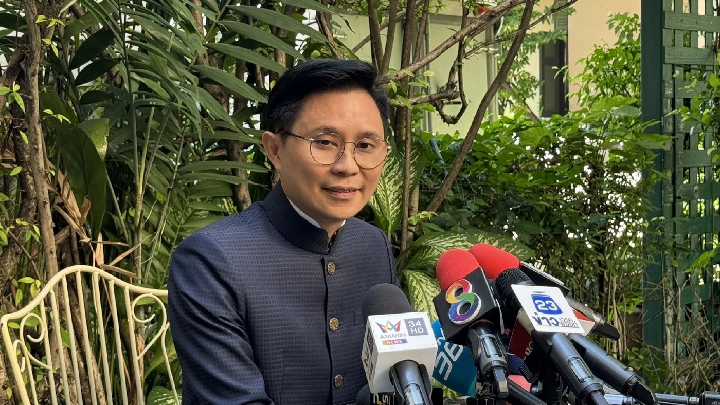 "ปานเทพ "ชี้ เเนวทางสู้คดีของ "ทนายตั้ม" ให้โดยเสน่ห์หา ไม่รอด