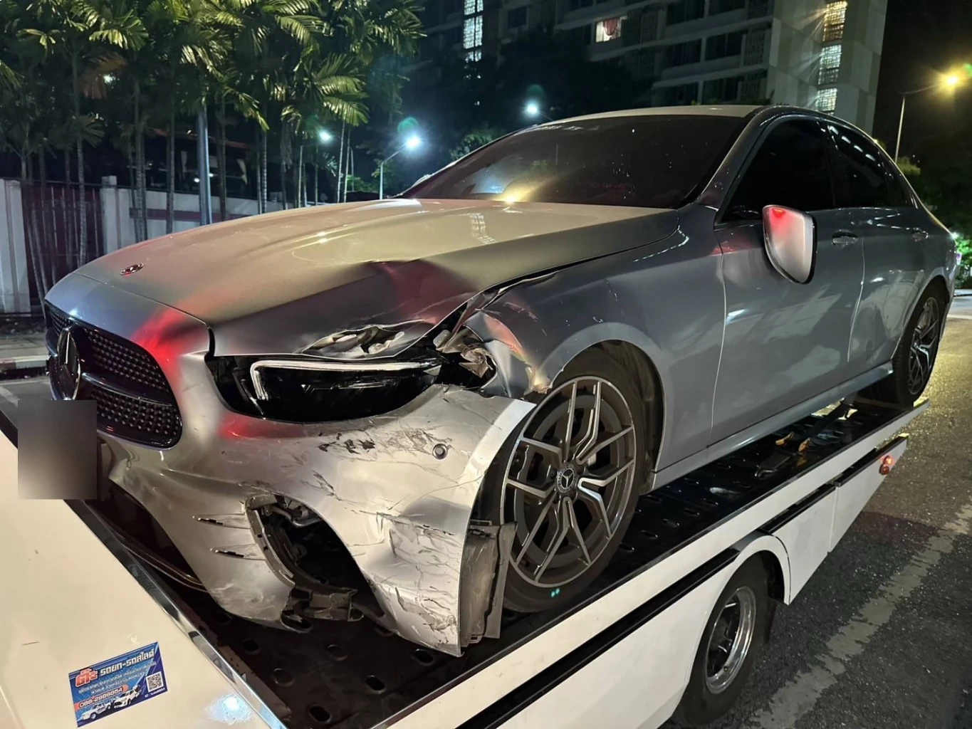 "ผู้บริหารคลินิกดัง" ซิ่งเบนซ์ชน "ไรเดอร์หญิง" ตกสะพานดับ