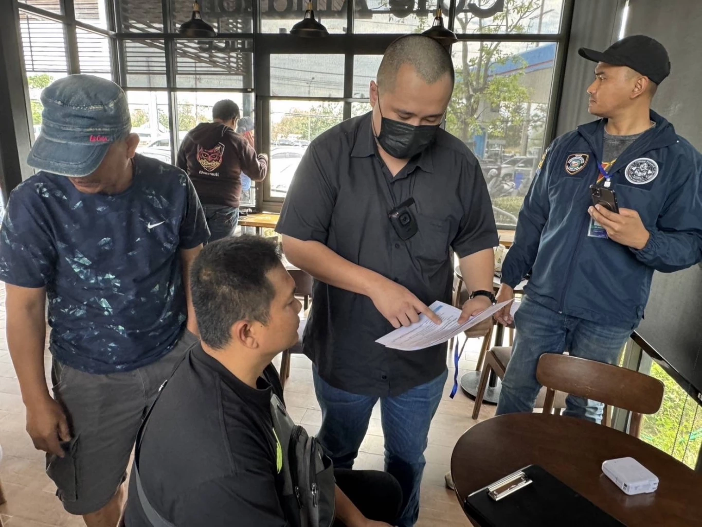 ตำรวจหิ้วตัว "เบิร์ด วันว่างว่าง" สอบ เจ้าตัวคอตกให้การรับสารภาพ (มีคลิป)