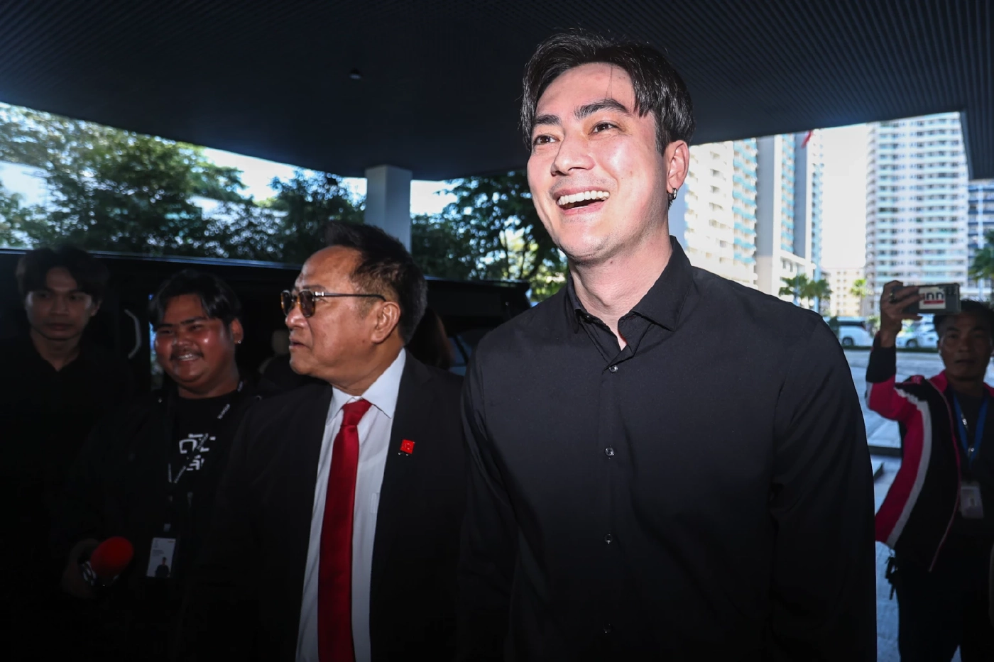 "ฟิล์ม" เข้ารับทราบ 2 ข้อหา ปมคลิปเสียง 20 ล้าน ยืนยันไม่ได้ทำอะไรผิด