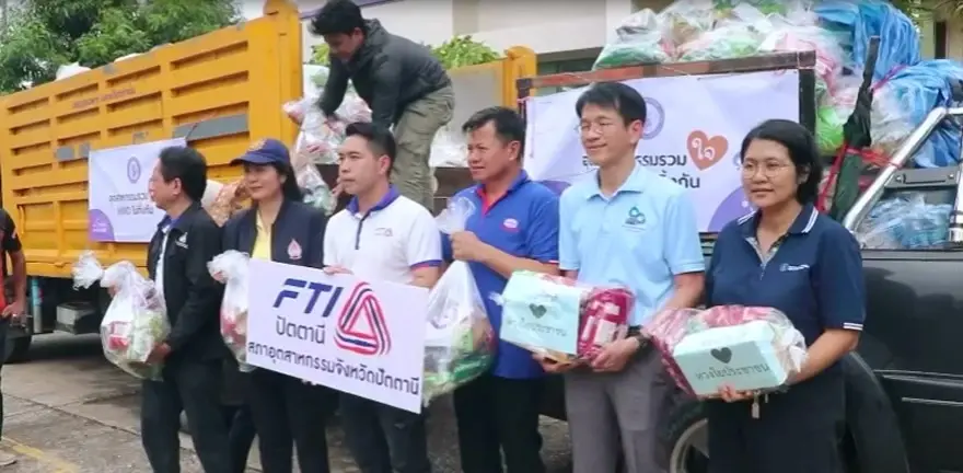 "เอกนัฏ" ห่วงใยผู้ประสบภัยน้ำท่วมใต้ พบชาวบ้านป่วย ต้องการยาจำนวนมาก