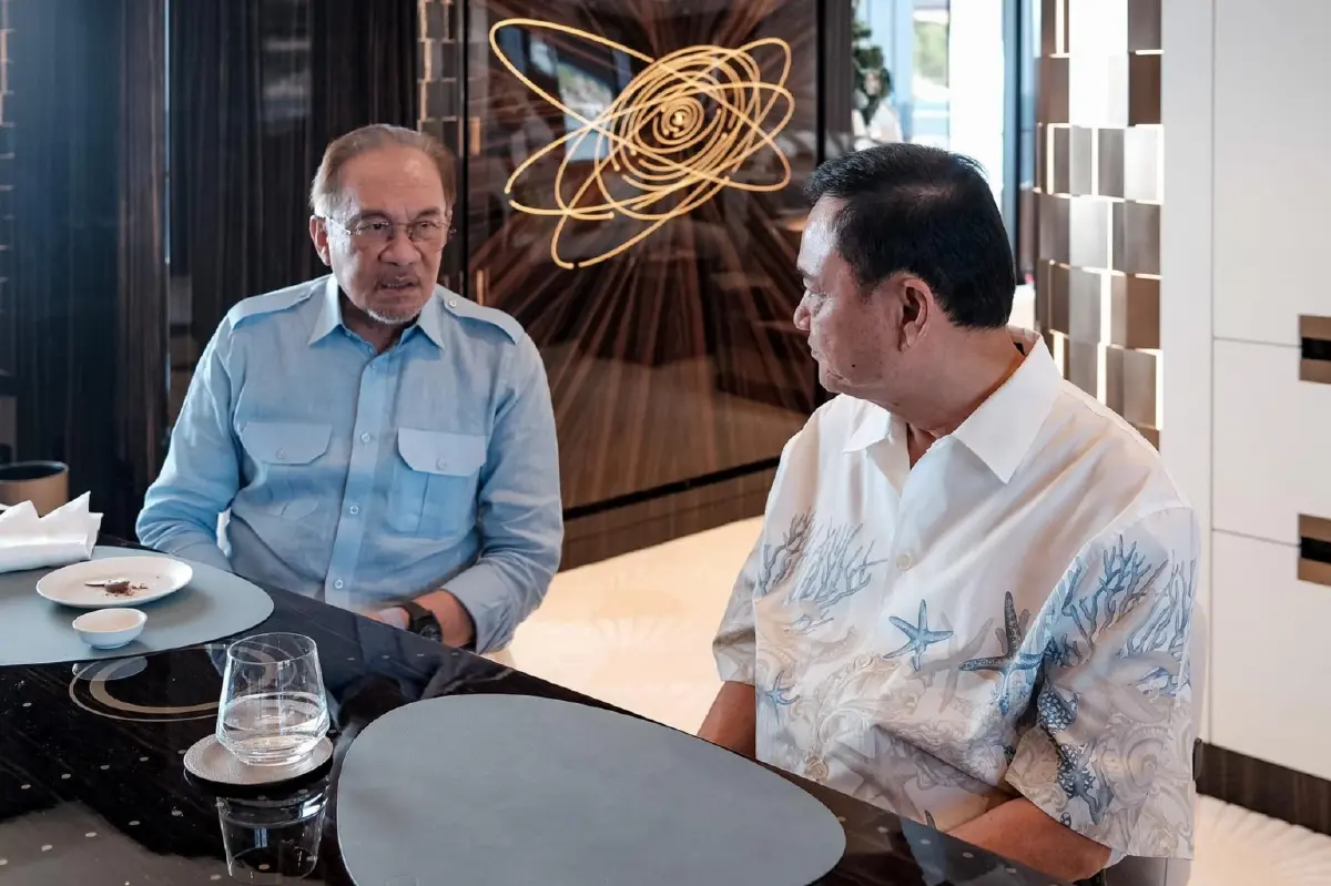 "อันวาร์ อิบราฮิม" เปิดภาพพบ "ทักษิณ ชินวัตร" พูดคุยบทบาทที่ปรึกษาประธานอาเซียน