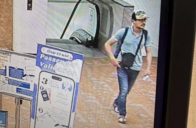 ภาพแฟนหนุ่มหมอแซมมีที่กำลังหลบหนี