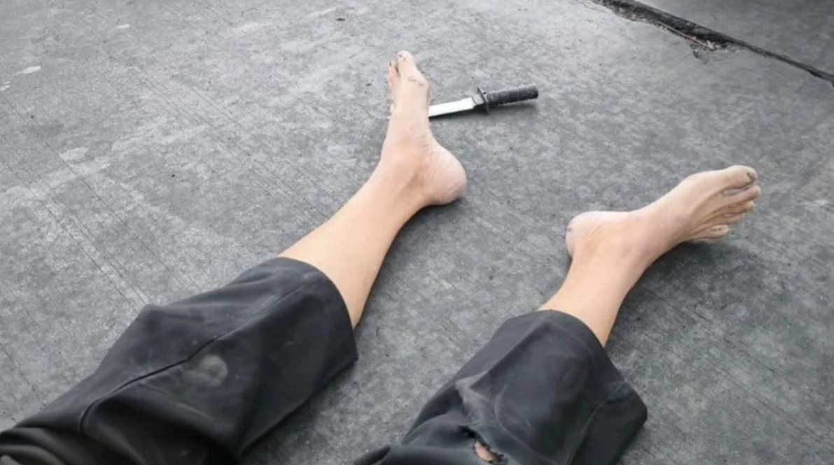 เดือด! โชเฟอร์สองแถวแดงชลบุรี เปิดศึกกลางถนน ก่อนขับรถพุ่งชนดับ 1