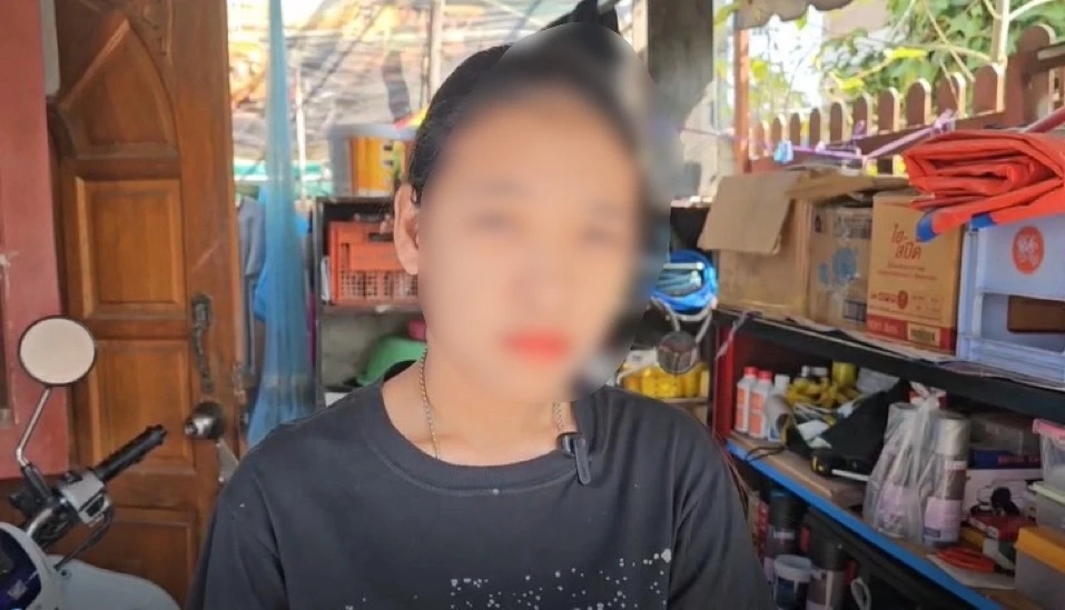 ครูพี่เลี้ยงสาว