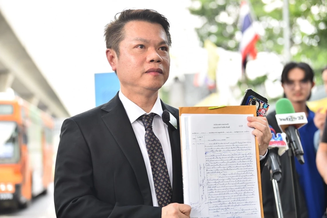 นายพรศักดิ์ วิภาสอาภานนท์ หรือ “ทนายตุ๋ย”