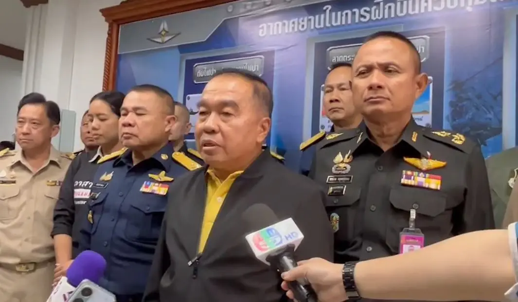 พลเอก ณัฐพล นาคพาณิชย์ รัฐมนตรีช่วยว่าการกระทรวงกลาโหม