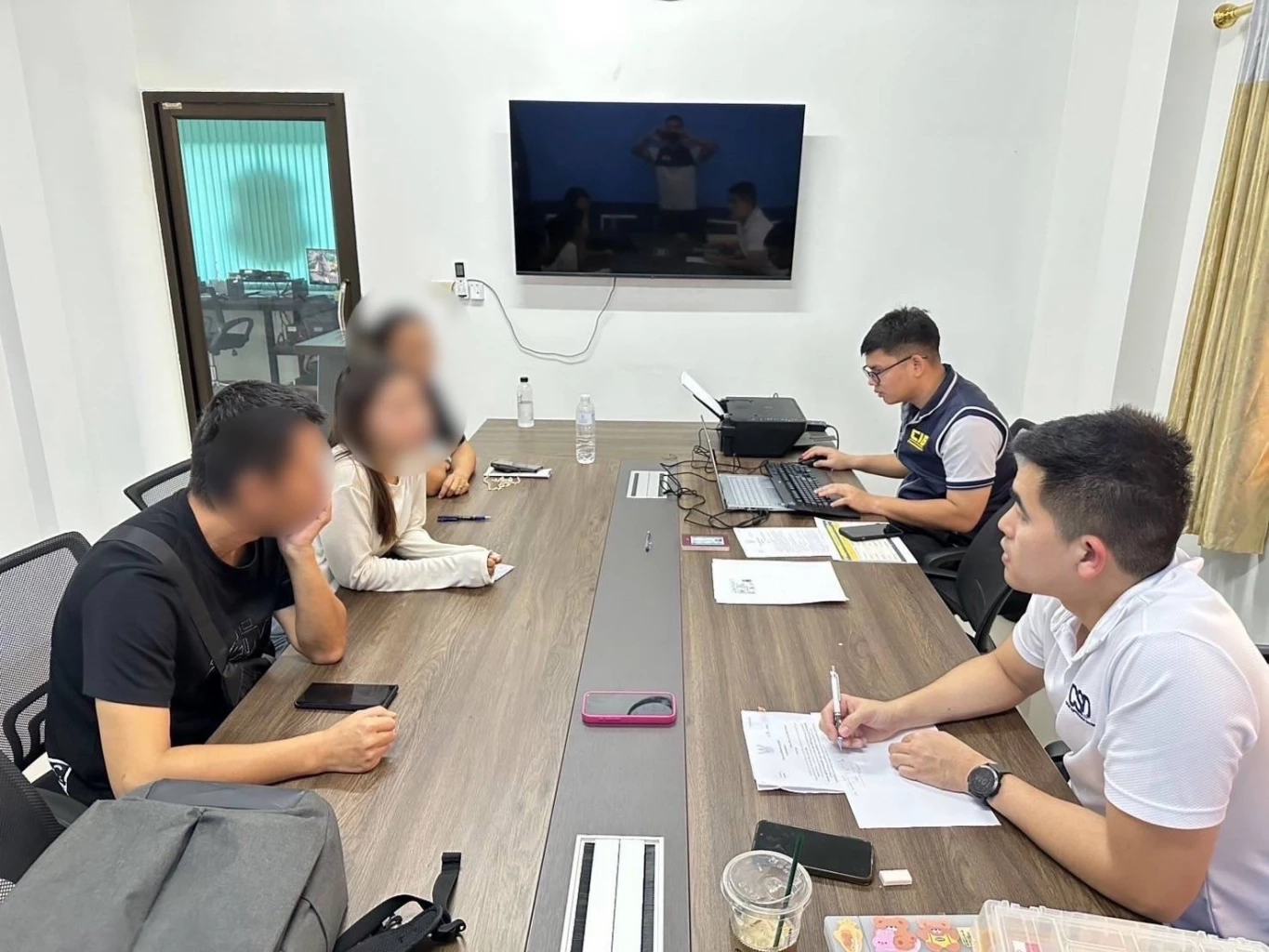 "ทลายมังกรเทาชลบุรี" ฟอกเงินเครือข่ายแก๊งคอลเซ็นเตอร์