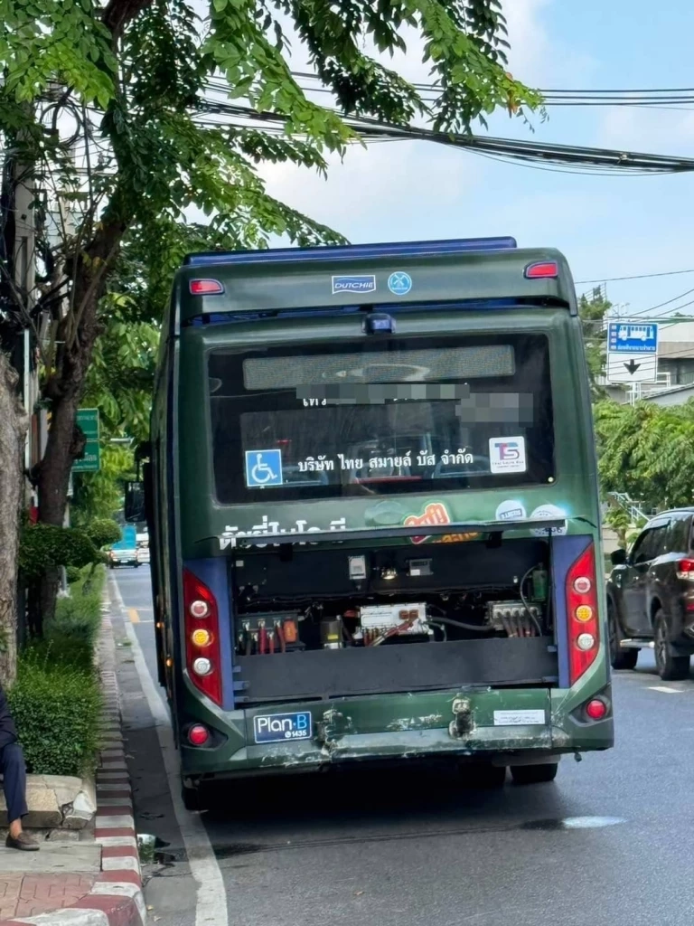 สาวขึ้นแท็กซี่หลอนยา พาบวกท้ายรถเมล์จนเจ็บหนัก รักษาไป 1.9 ล. คดีไม่คืบ