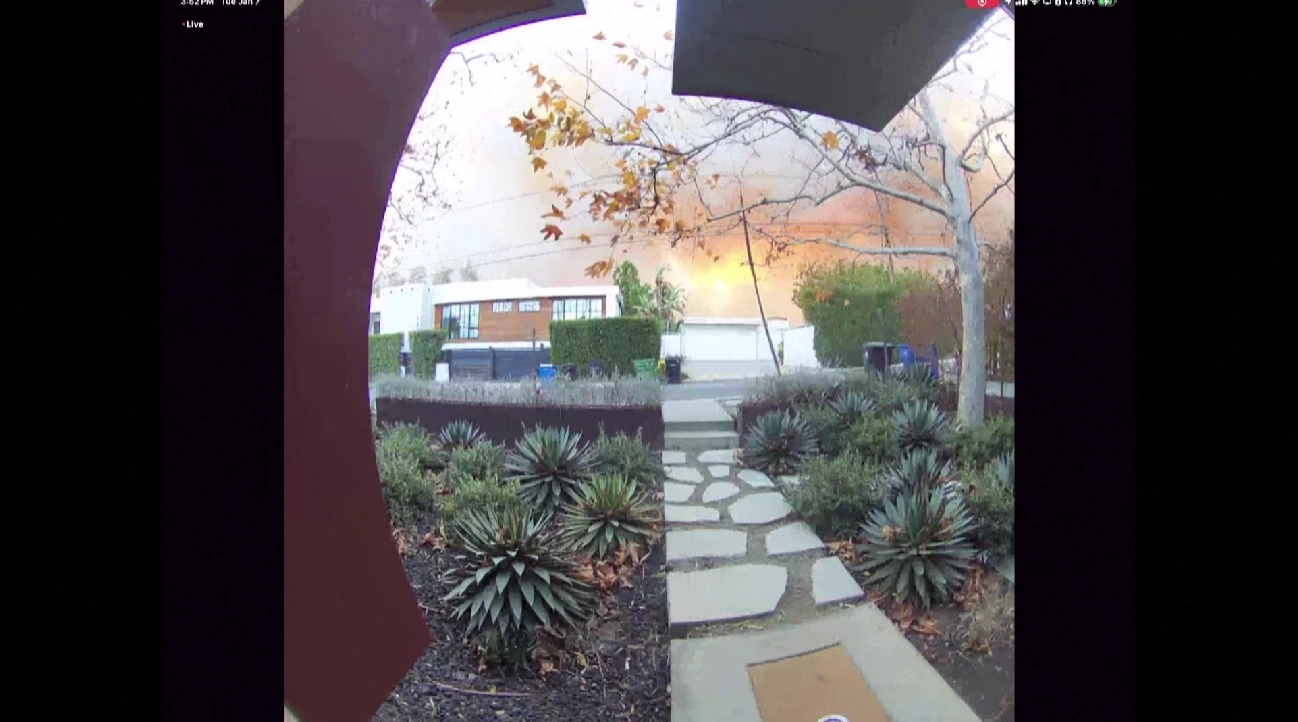 บ้านทนไฟรอดหายนะจากไฟป่าแอลเอ ด้วยแผนสร้างบ้านรับมือภัยพิบัติ